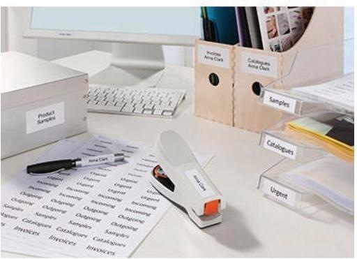 Actual product image Avery Universal Labels