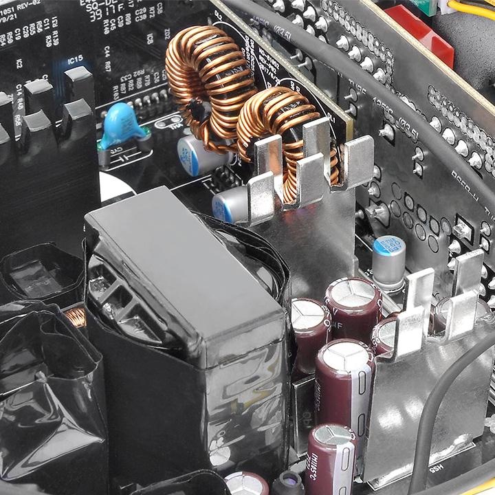 Produktbild Thermaltake Toughpower Grand (750 W)