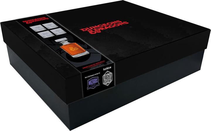Actual product image Dungeons & Dragons whiskey set with 4 whiskey glasses and whiskey bottle with engraving (5 x, Whisky glass)