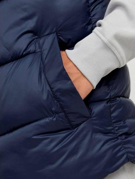 Produktbild Jack & Jones Recycelter Polyester Weste (M)