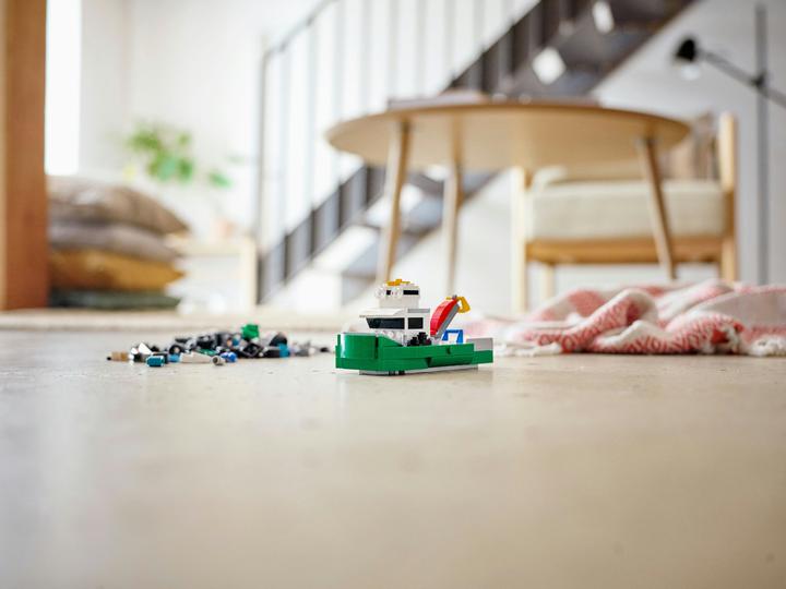 Produktbild LEGO Rennwagentransporter (31113, LEGO Creator 3-in-1)
