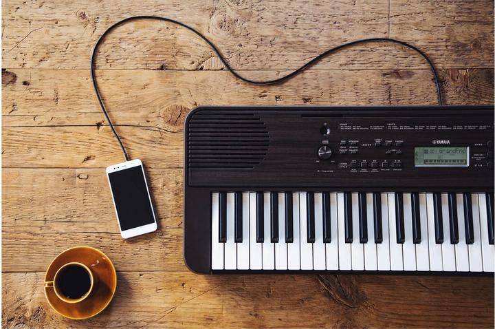 Produktbild Yamaha PSR-E360DW (61 Tasten)