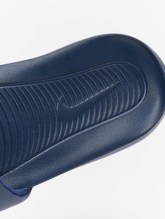 Produktbild Nike Victori One Slide Badelatsche (41)