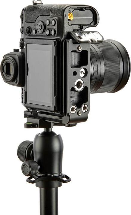 Actual product image 3 Legged Thing ZOOEY QD L Bracket for Nikon Z8 (Mounting bracket)