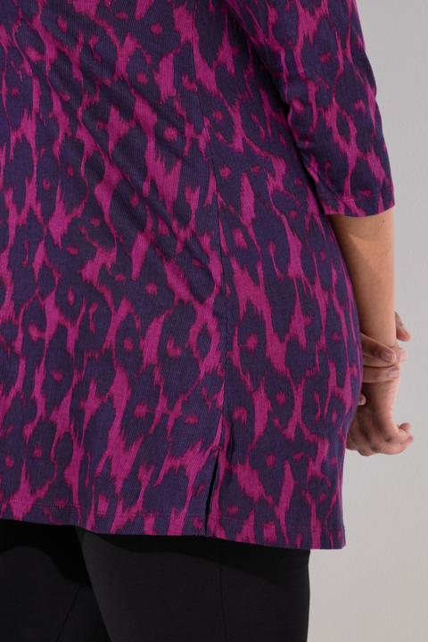 Actual product image Ulla Popken Abstract Print 3/4 Sleeve V-Neck Knit Tunic (50, 52)