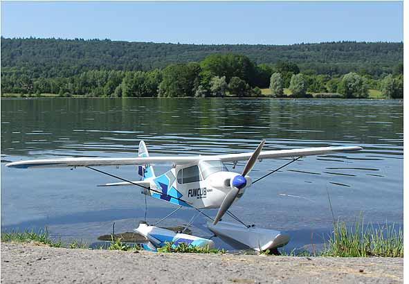Produktbild Multiplex RC Motorflugmodell RR FunCub NG blau Modellflugzeug (Motorflugzeug)