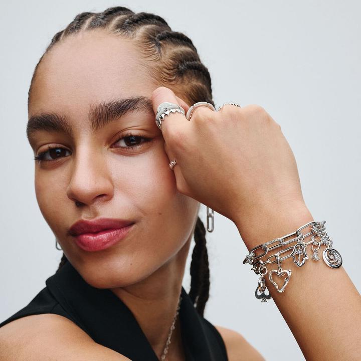 Immagine prodotto Pandora Charm a mano Me Johannes (Argento 925)