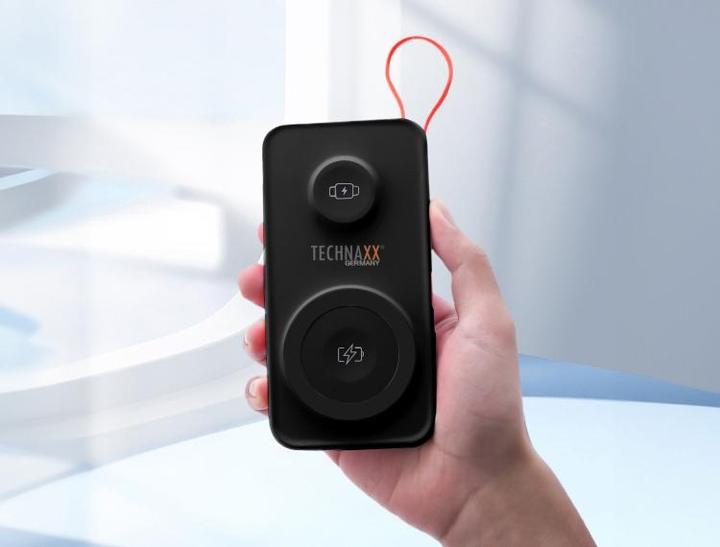 Actual product image Technaxx Wireless Powerbank, 3in1 (10000 mAh, 22.50 W)