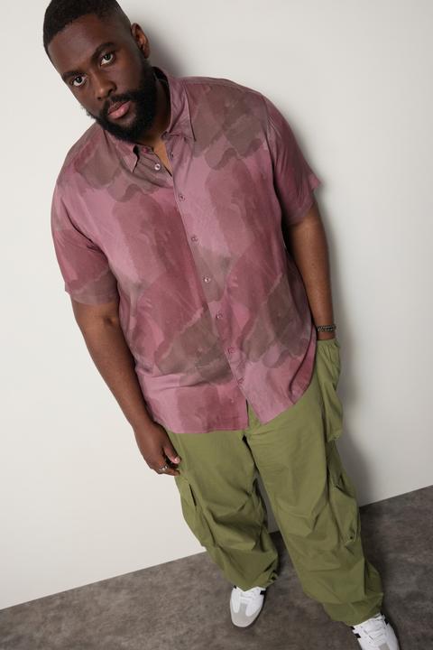 Immagine prodotto Sthuge Hemd, Halbarm, covered Buttondown-Kragen, Alloverdruck, kastiger Fit (L)