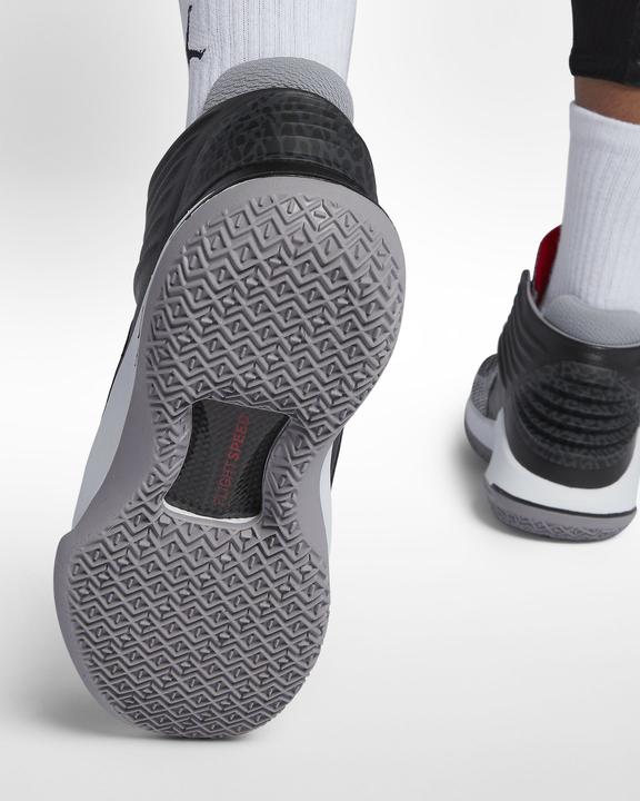Image du produit Nike Air Jordan XXXII (43)