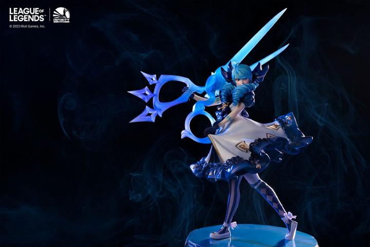 Actual product image Infinity Studios League of Legends "The Hallowed Seamstress - Gwen" 1/6 Statue