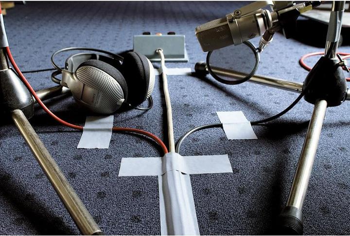 Actual product image tesa Gewebeband matt 80mesh 50:50 weiss (50 mm)