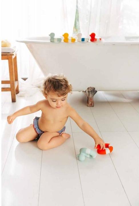 Actual product image Oli and Carol FLO The Floatie red