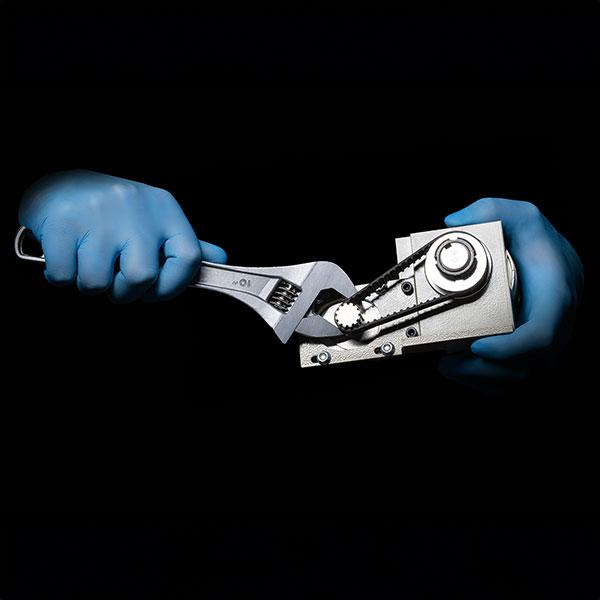 Actual product image Ampri Nitril Einweghandschuhe Med-Comfort blue 300 (S)