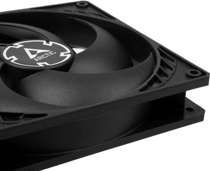 Actual product image Arctic P14 PWM PST black (140 mm, 1 x)