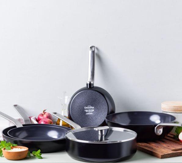 Actual product image Greenpan Evolution (CC009166-001) (Frying pan, Aluminium, Stainless steel, 24 x 43.80 cm)