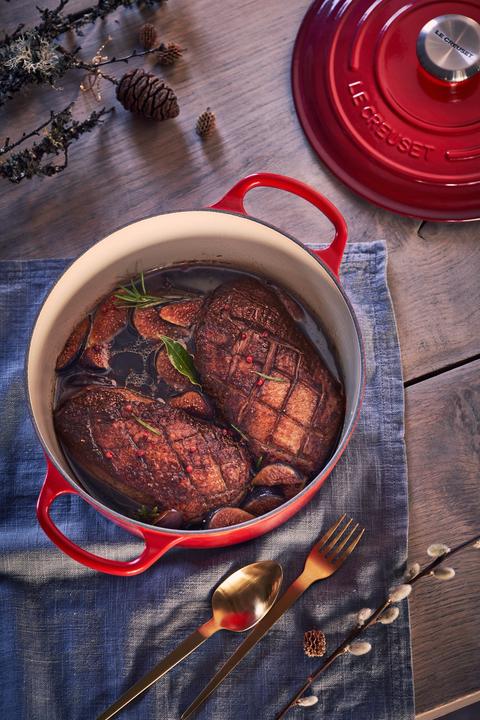 Actual product image Le Creuset Signature (24 cm, Casserole + Stewpot, Cast iron)