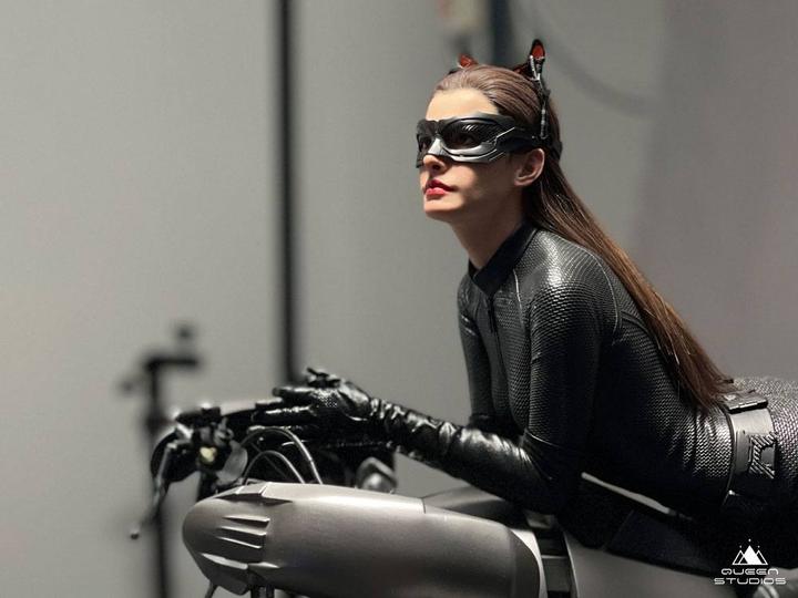 Produktbild Queen Studios The Dark Knight Rises statuette 1/3 Catwoman 108 cm