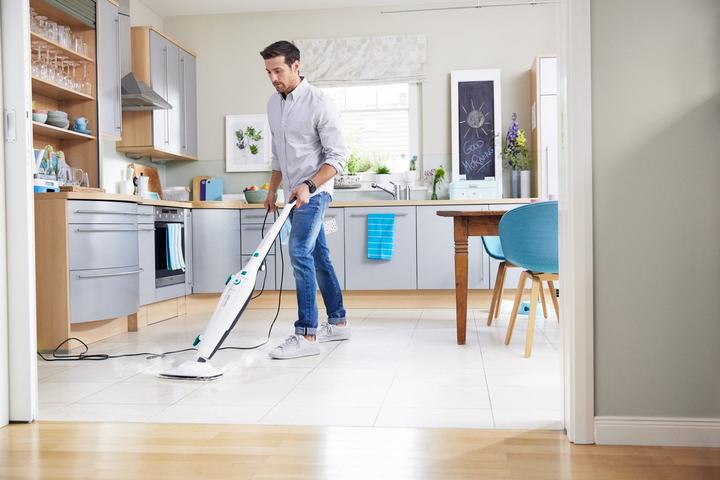 Actual product image Leifheit CleanTenso Upright Steam Cleaner (1200 W)