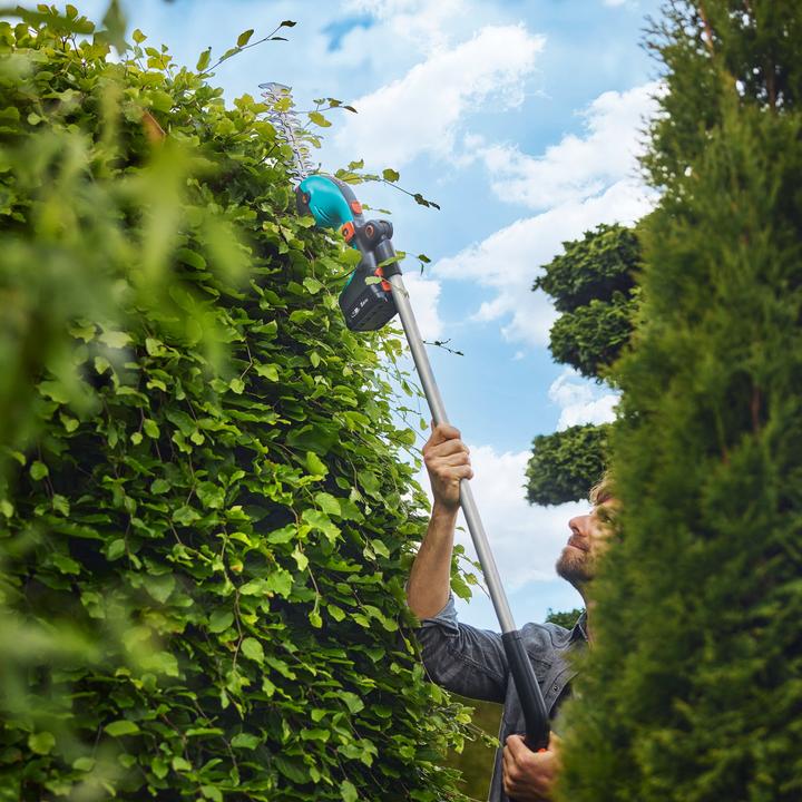 Produktbild Gardena Akku-Grasscheren-Set PowerCut 20/18V P4A solo (Akkubetrieb)