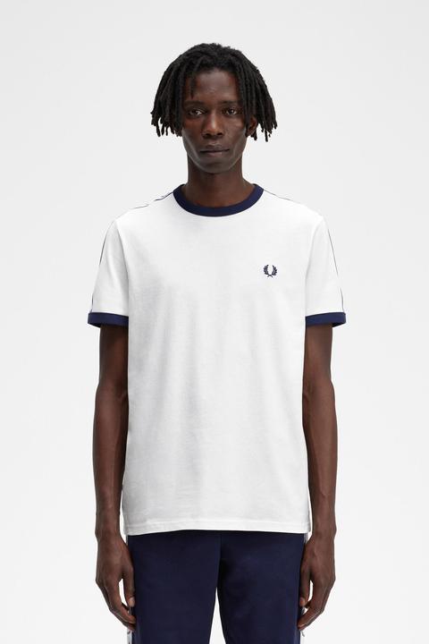 Produktbild Fred Perry T-Shirt mit kontrastfarbenen Bündchen und Streifen (S)