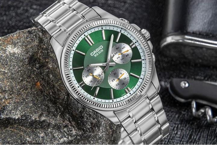 Immagine prodotto Casio Grünes Zifferblatt, silbernes Band, klassisches Design (Orologio da polso analogico, 40 mm)