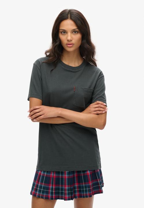 Actual product image Superdry Essential Washed Pocket Tee (L)