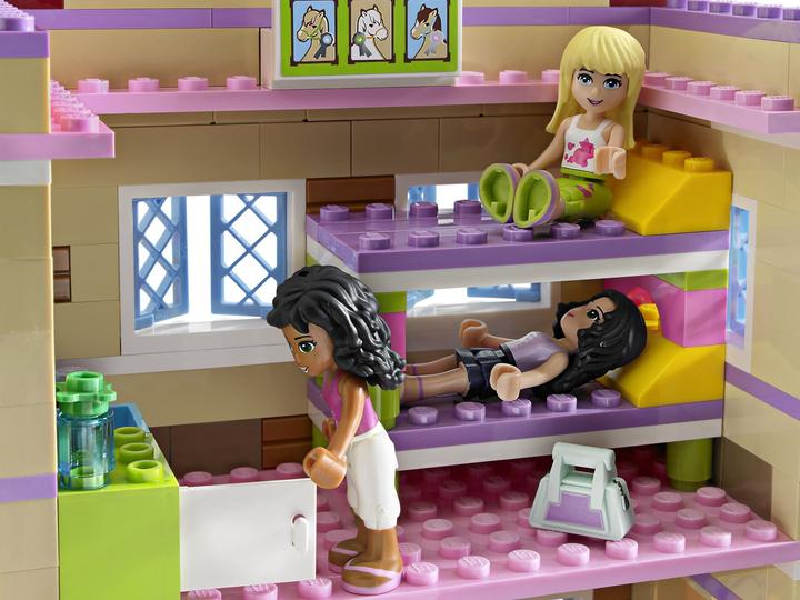 Actual product image LEGO Friends Large Riding School (3185, LEGO Friends)