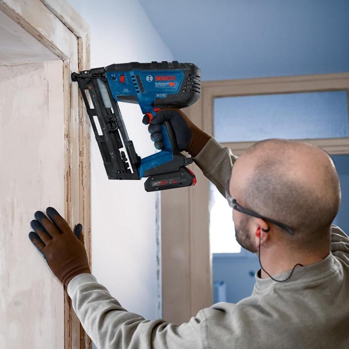 Actual product image Bosch Professional Akku-Holznagler GNH 18V-64-2, L-BOXX 238