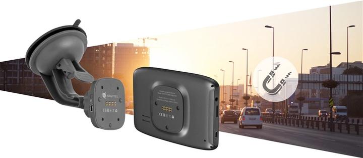 Actual product image Navitel E505 Magnetic