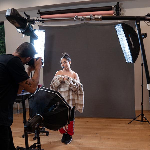 Produktbild Westcott X Drop Pro Kreukbestendige Achtergrond Neutraal Grijs (8' x 8') (240 cm, 240 cm)