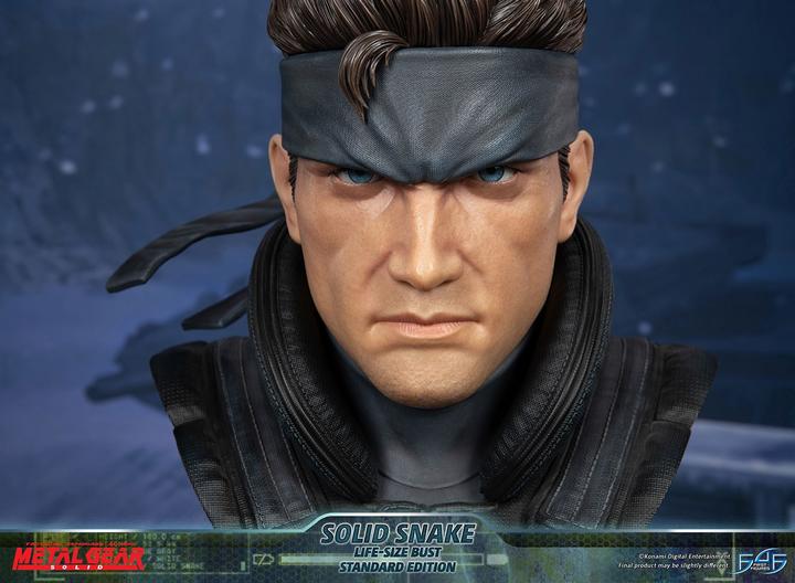 Actual product image First 4 Figures Metal Gear Solid buste 1/1 Solid Snake 56 cm