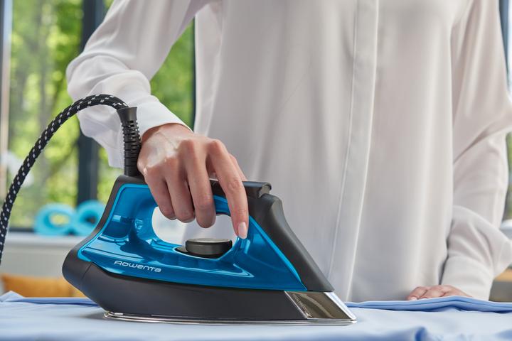 Produktbild Rowenta Silence Steam Pro Dg9226 (2400 W, 490 g/min)