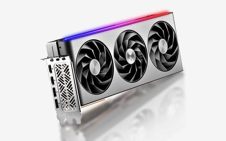 Produktbild Sapphire Nitro+ RX 7700XT (12 GB)