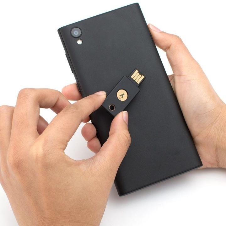 Productafbeelding Yubico YubiKey 5 NFC