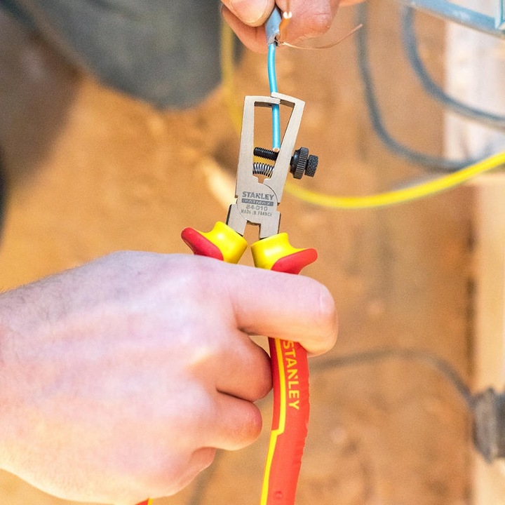 Produktbild Stanley Abisolierzange Maxsteel VDE (160 mm)