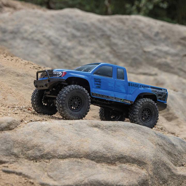 Actual product image Axial Rock Crawler SCX24 Base Camp 4WD, Blue RTR 1:24 (RTR Ready-to-Run)