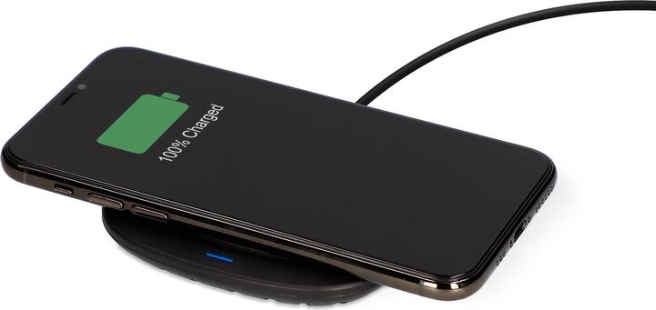 Actual product image KSIX FAST CHARGING WIRELESS CHARGER 7.5W-10W 2022 (10 W)