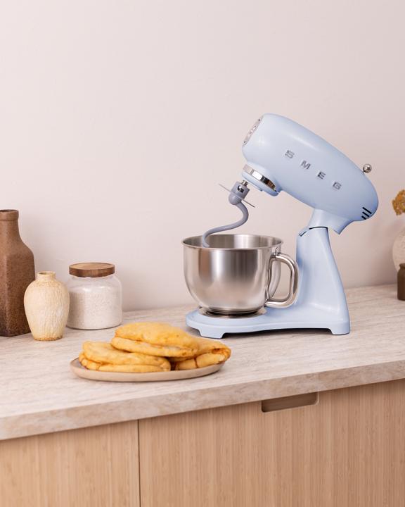 Actual product image Smeg 50's Retro Style Full Colour (1000 W, 4.80 l)