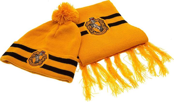 Actual product image Hufflepuff Hat And Scarf Set Crest (One size)