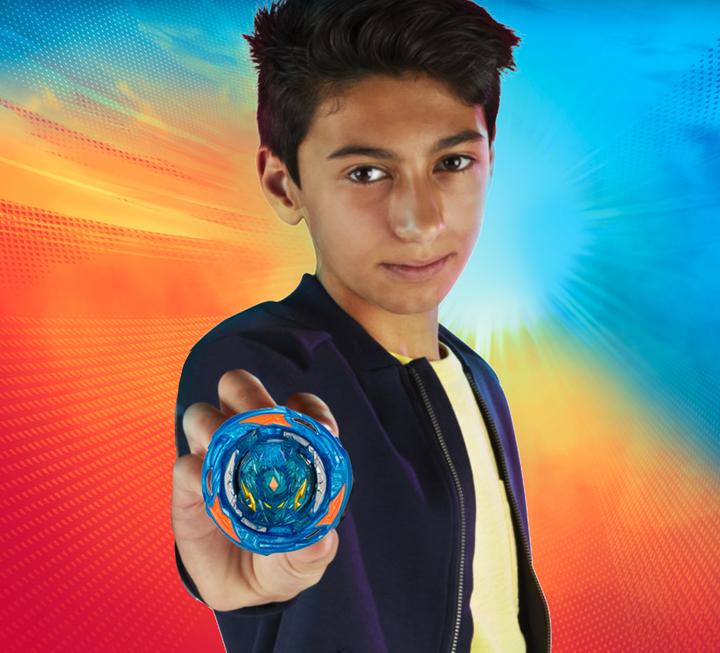 Immagine prodotto Hasbro Trottola Beyblade Burst QuadStrike Whirl Knight Battle (Tedesco, Francese, Italiano, Inglese)