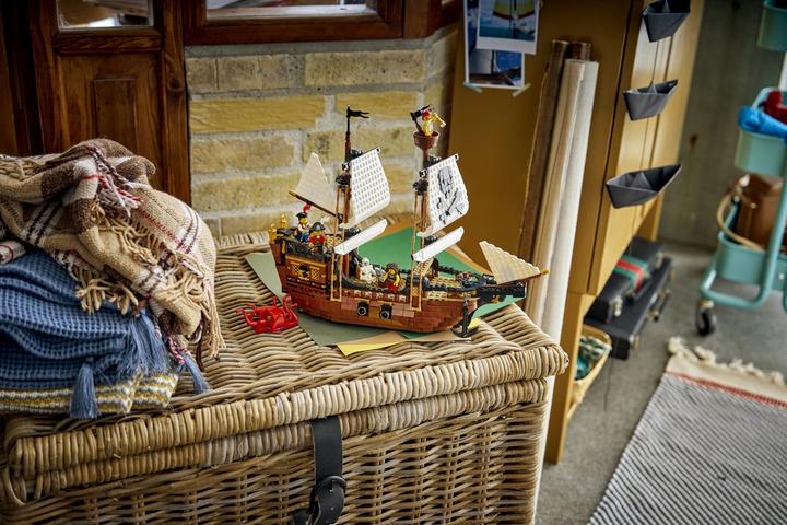 Produktbild LEGO Legendäres Piratenschiff