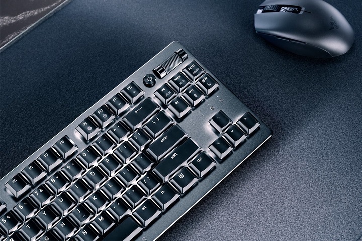 Immagine prodotto Razer DeathStalker V2 Pro (US, Cablato, Senza fili)