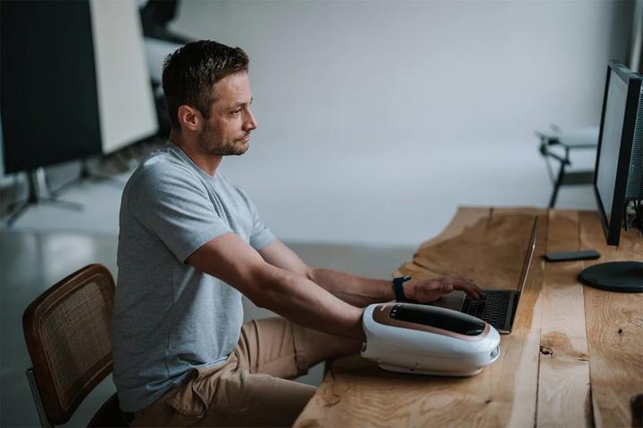 Produktbild Medivon Hand Lux Handmassagegerät