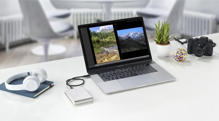 Image du produit LaCie Mobile Drive - Moon Silver (4 To)