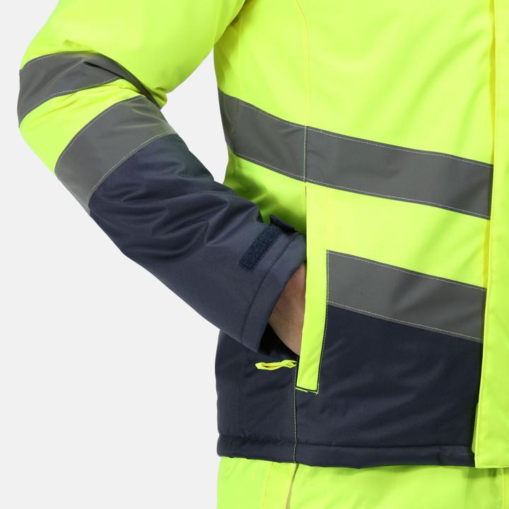 Actual product image Regatta Bomber Jacket High Visibility (3XL)