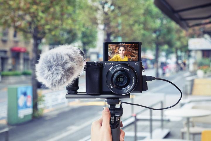 Produktbild Sony Alpha 6400 (24.20 Mpx, APS-C / DX)