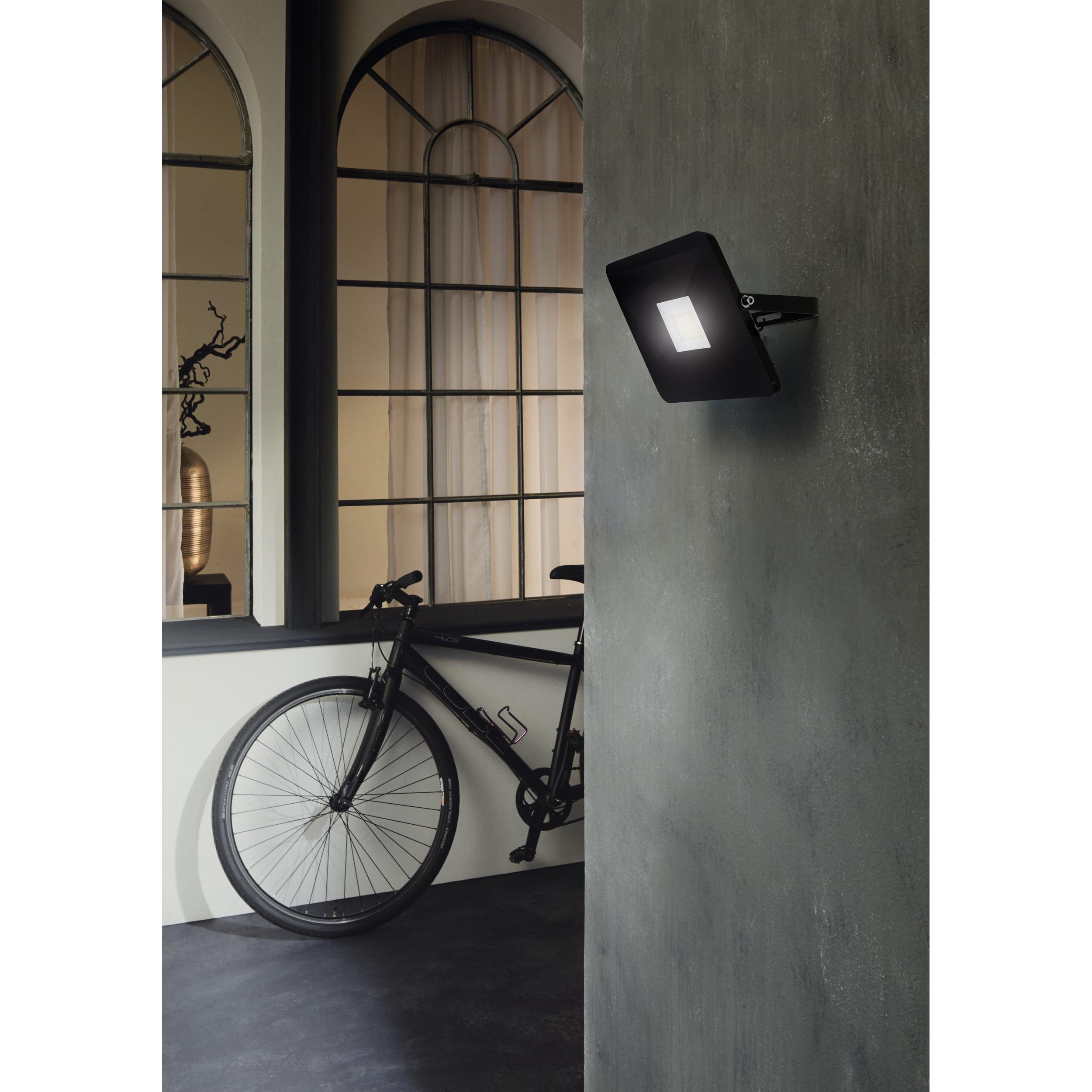 Thumbnail - EGLO, Gartenbeleuchtung, LEDStrahler schwarz 5000K 53W IP65 97458 (4800 lm, IP65)