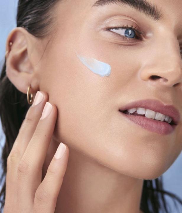 Actual product image NIVEA Hydra Skin Effect Wake Up Gel Day Care (50 ml, Day cream)