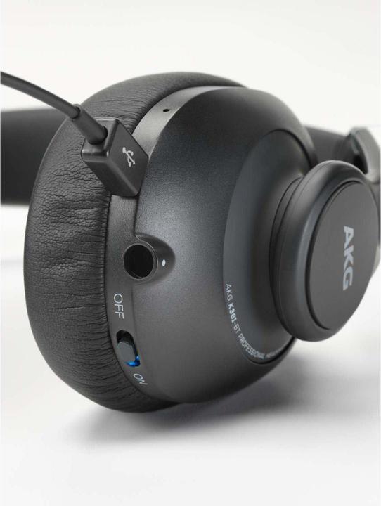 Actual product image AKG K361-BT (No noise cancellation, 24 h, Wireless)